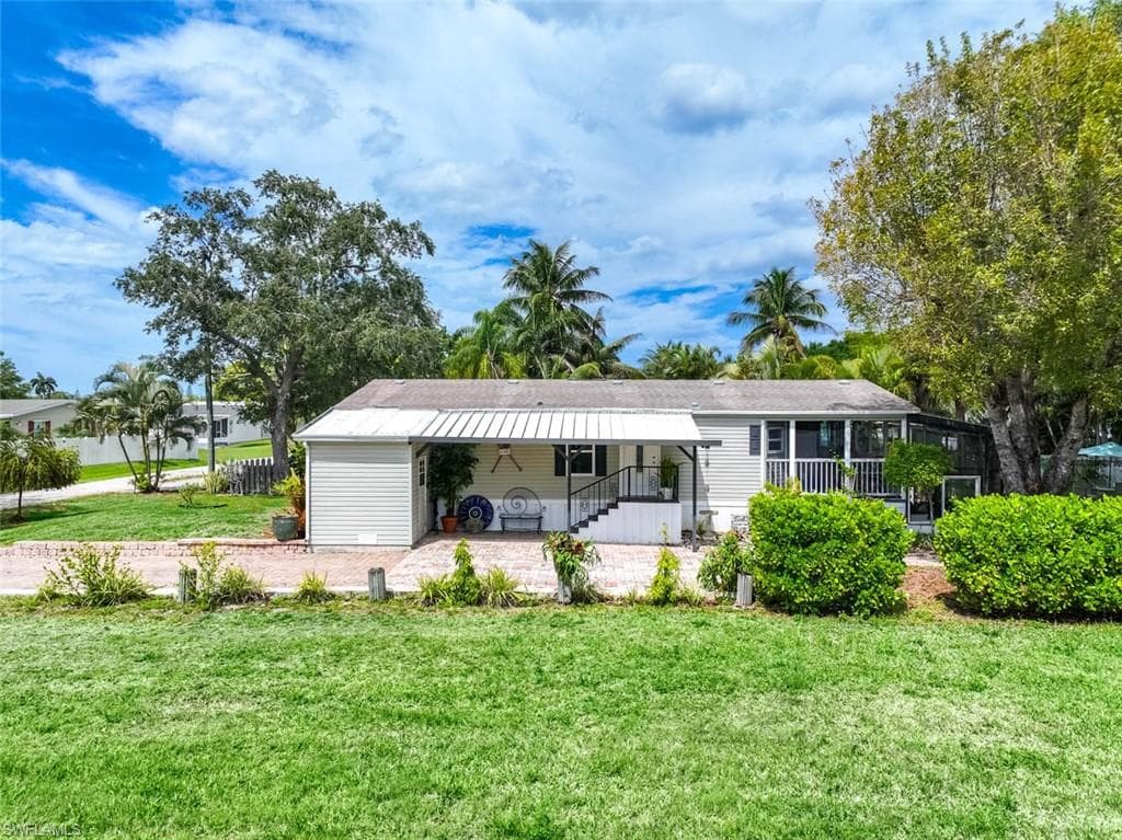 1229 Skyline DR NAPLES, FL 34114