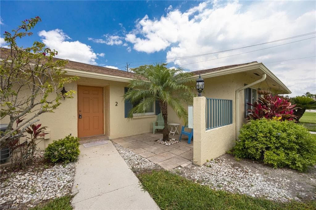 385 Palm DR 1732 NAPLES, FL 34112