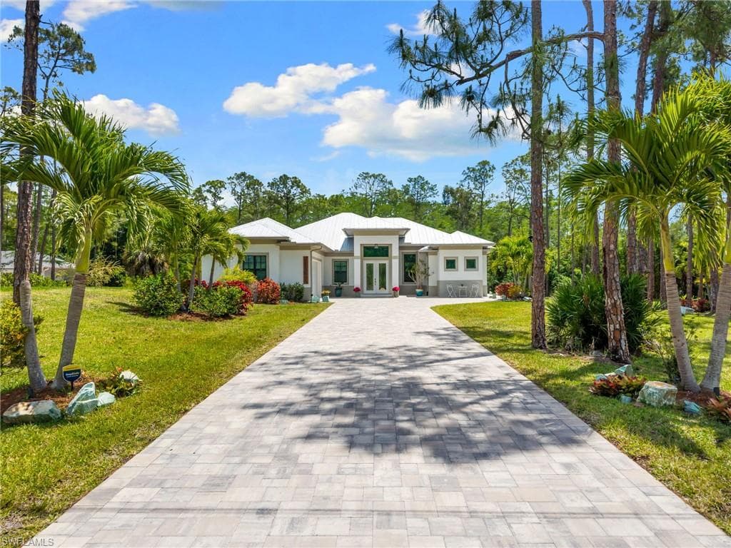 24231 Dietz DR BONITA SPRINGS, FL 34135