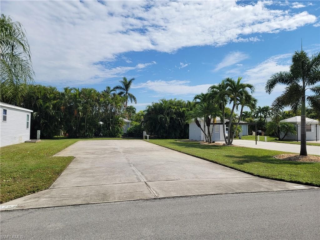5761 Pathwood CT FORT MYERS, FL 33905