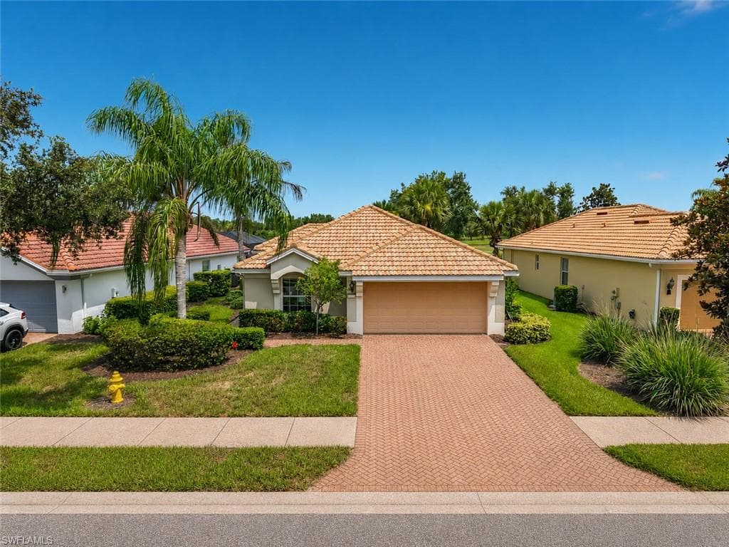 5748 Declaration CT AVE MARIA, FL 34142