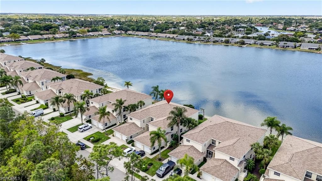 3330 Crown Pointe BLVD 101 NAPLES, FL 34112