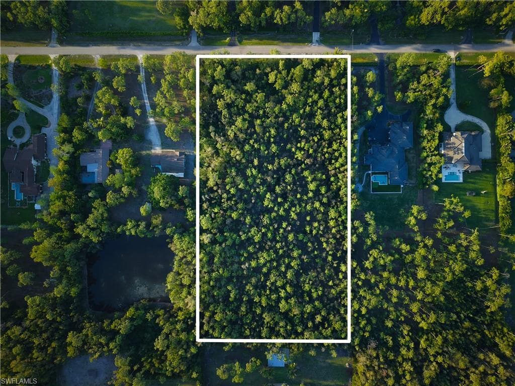 6732 Sandalwood LN NAPLES, FL 34109