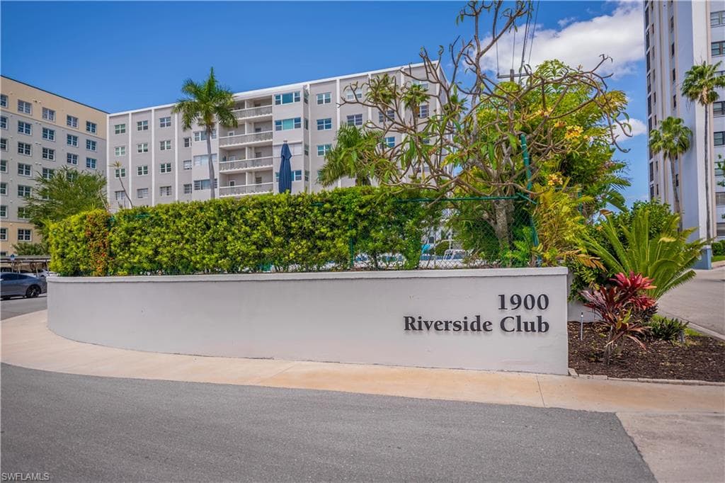 1900 Clifford ST 506 FORT MYERS, FL 33901