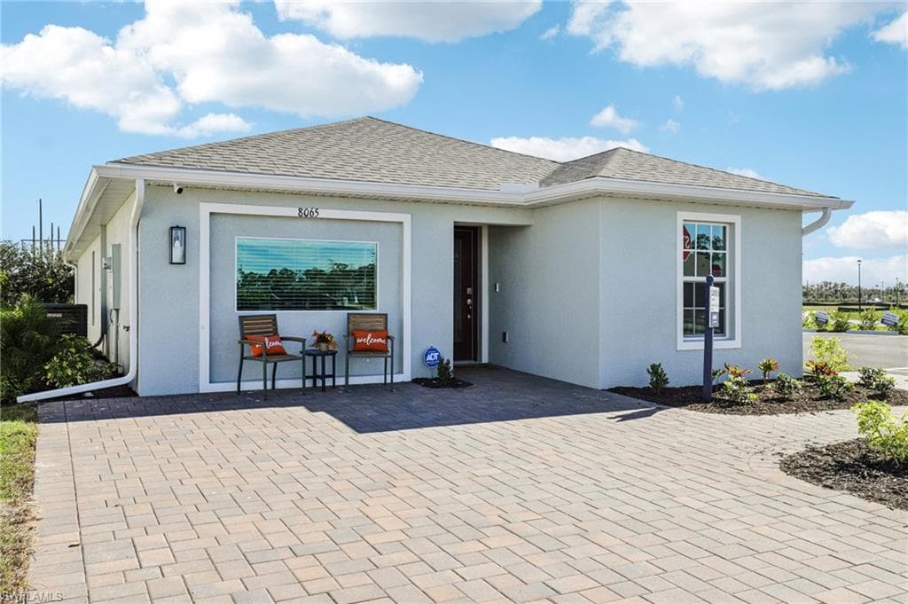 8029 CEDAR KEY WAY LEHIGH ACRES, FL 33905