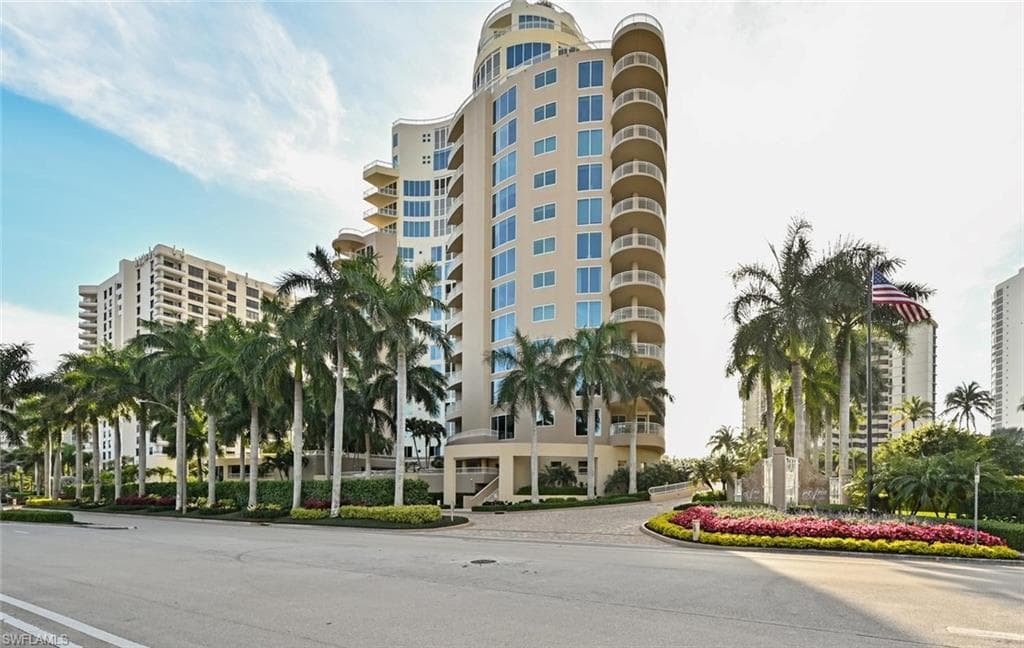 4501 Gulf Shore BLVD N 404 NAPLES, FL 34103
