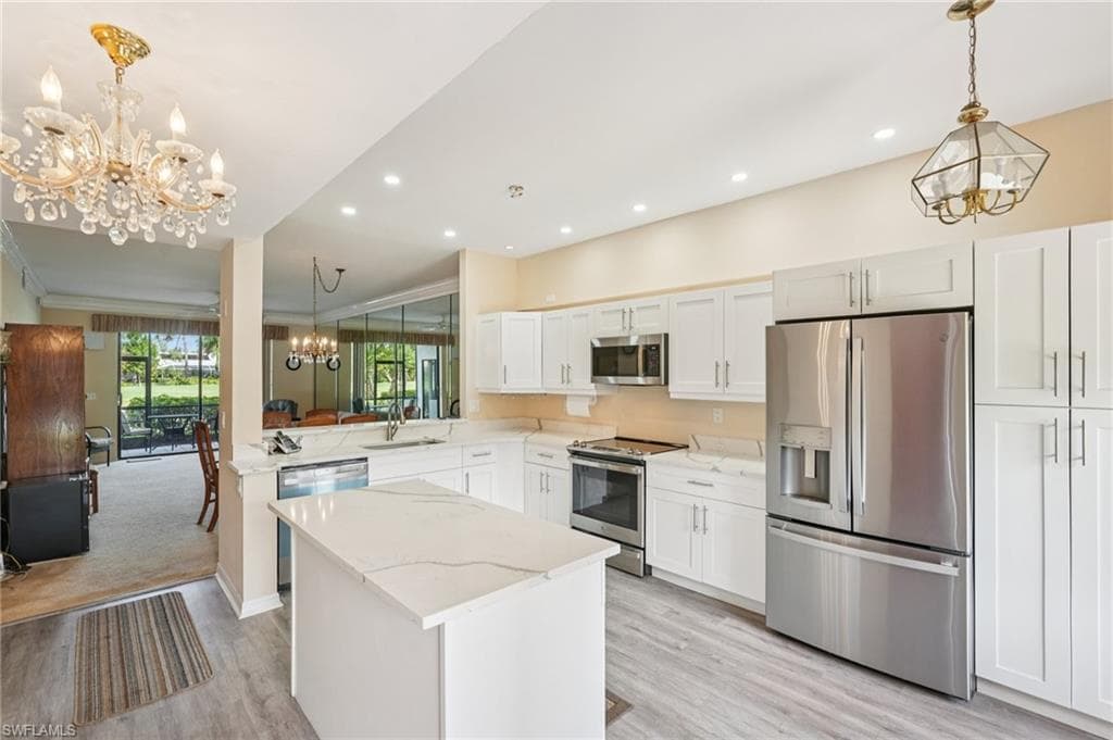 7340 Coventry CT 809 NAPLES, FL 34104