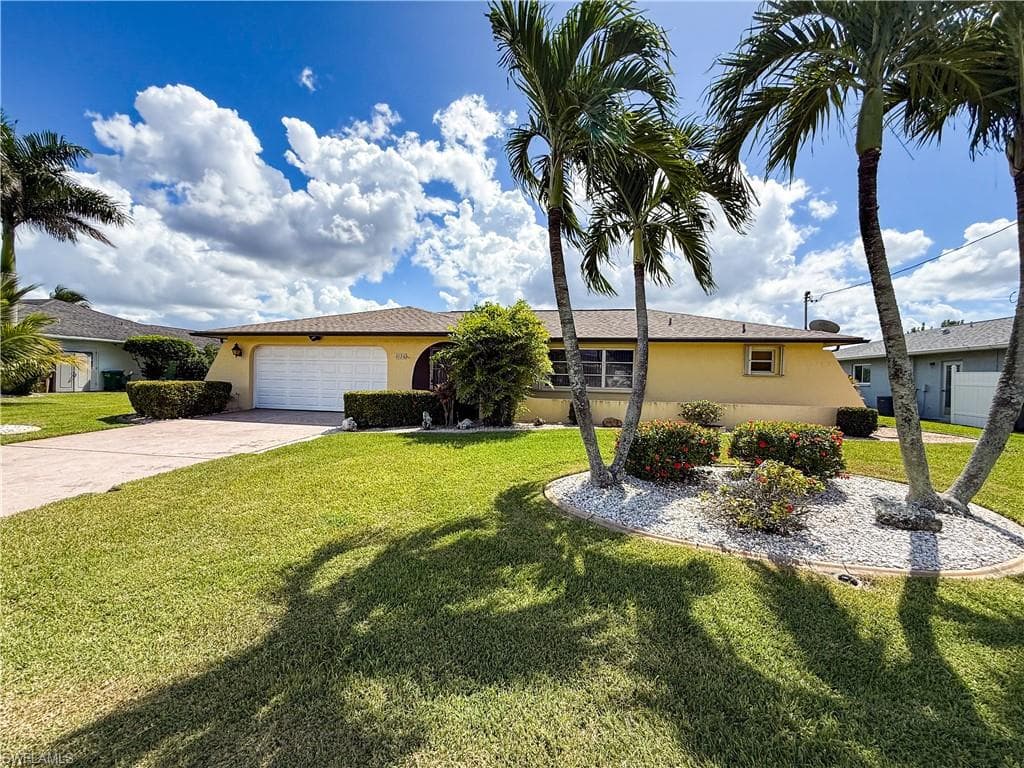 1136 SE 32nd ST CAPE CORAL, FL 33904