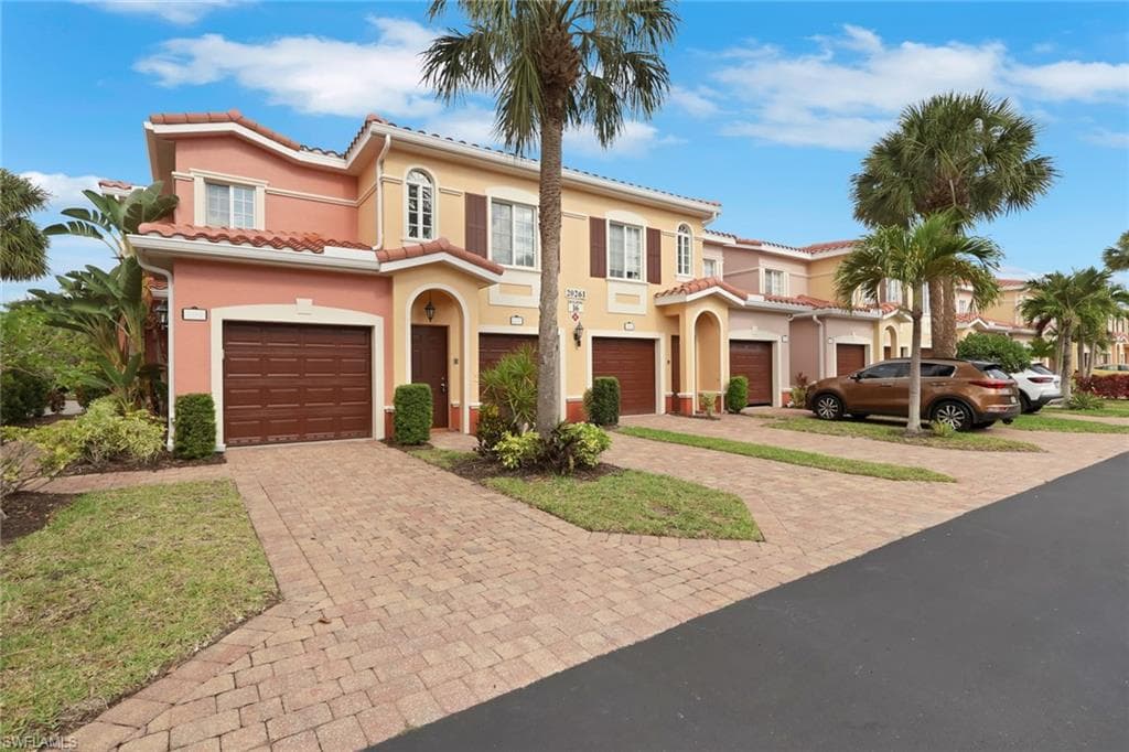 20261 Estero Gardens CIR 101 ESTERO, FL 33928