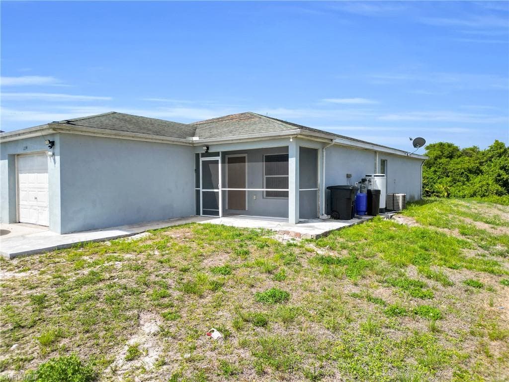 1132/1134 Ichabod AVE LEHIGH ACRES, FL 33973