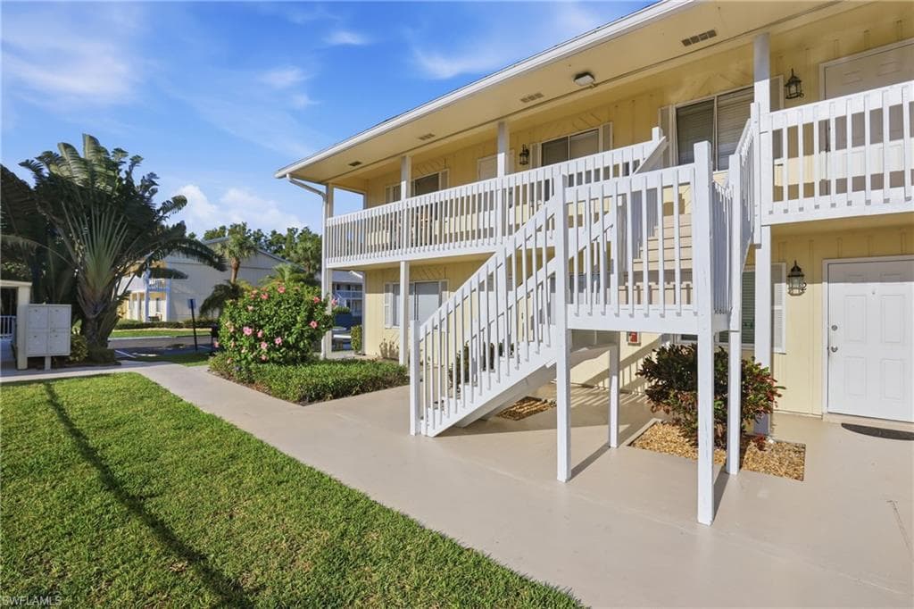 4607 Bayshore DR K5 NAPLES, FL 34112