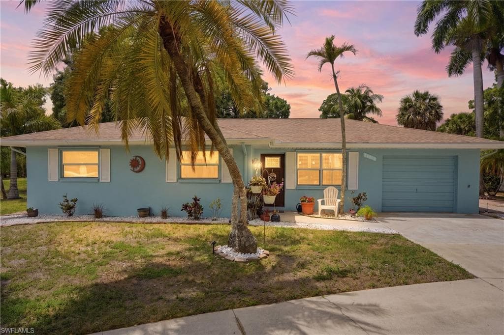 28015 Westbrook DR BONITA SPRINGS, FL 34135