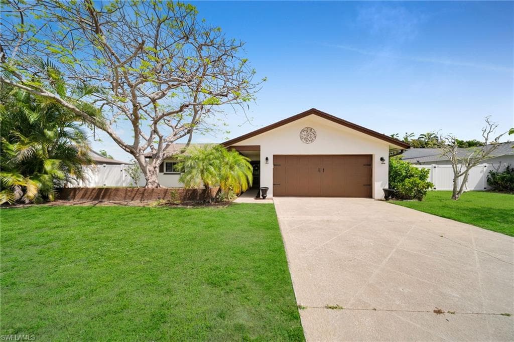 873 Hofstra DR FORT MYERS, FL 33919