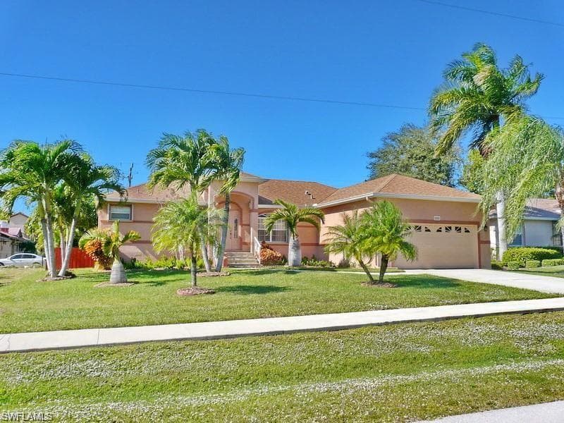 264 Castaways ST MARCO ISLAND, FL 34145