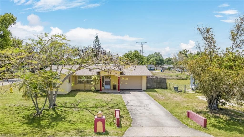 13249 5th ST FORT MYERS, FL 33905