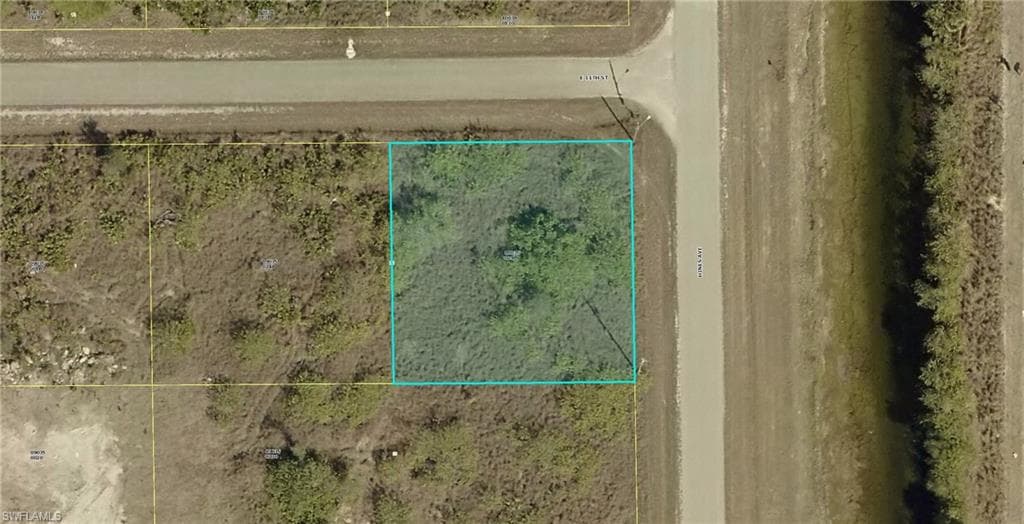 4506 E 11th ST LEHIGH ACRES, FL 33972