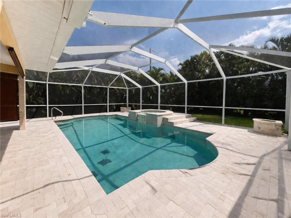 2302 SW 53rd TER CAPE CORAL, FL 33914
