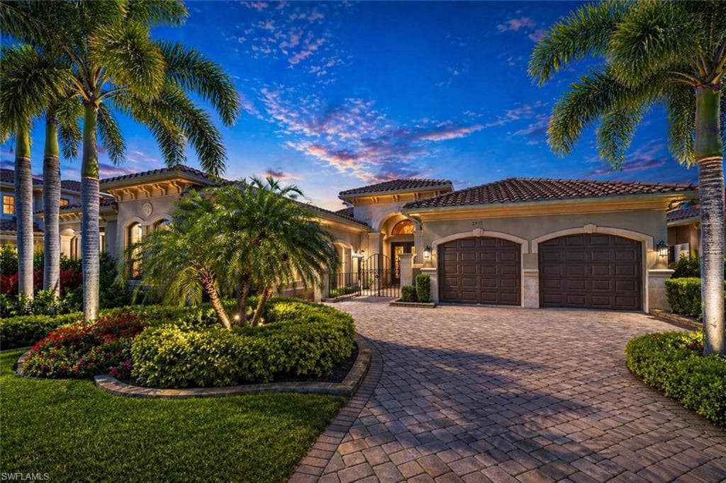 2915 Cinnamon Bay CIR NAPLES, FL 34119