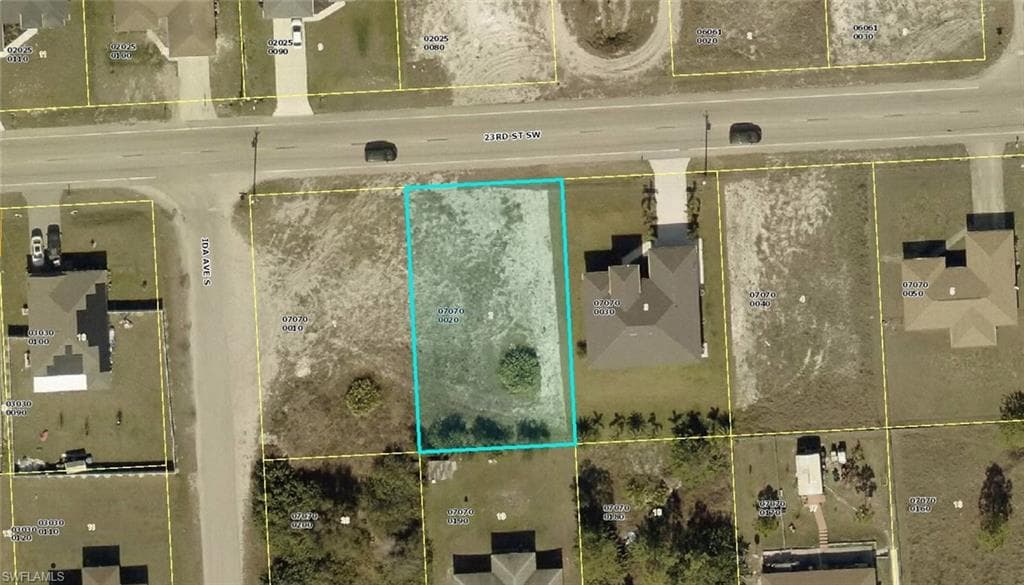 2817 23rd ST SW LEHIGH ACRES, FL 33976