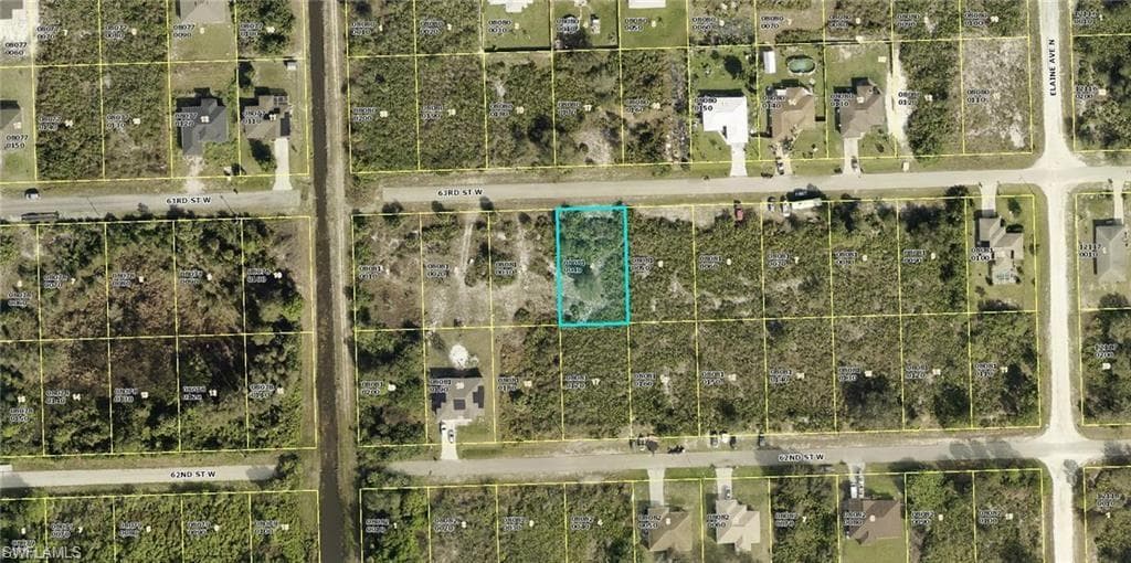 2713 63rd ST W LEHIGH ACRES, FL 33971