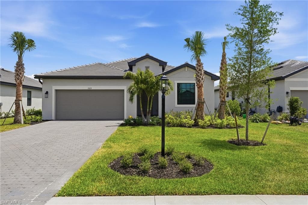 19035 Hanley BLVD ESTERO, FL 33928