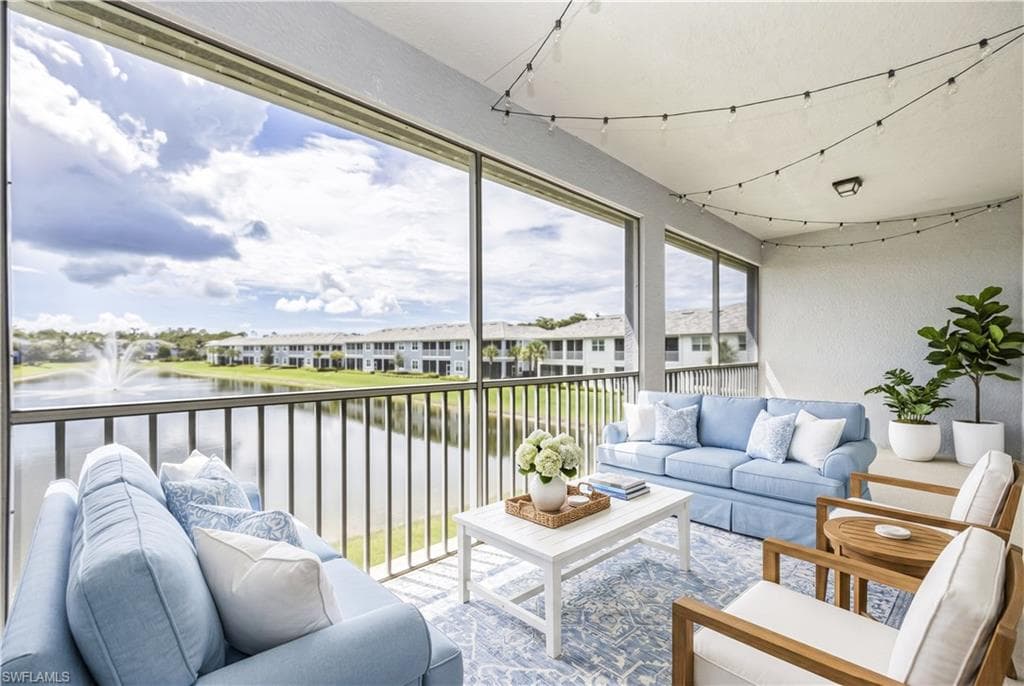 2633 Seychelles CIR 2307 NAPLES, FL 34112