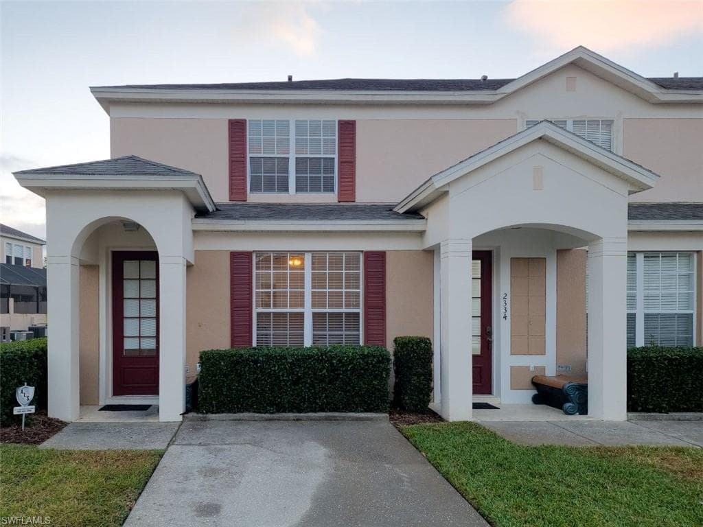 2332 SILVER PALM DR KISSIMMEE, FL 34747