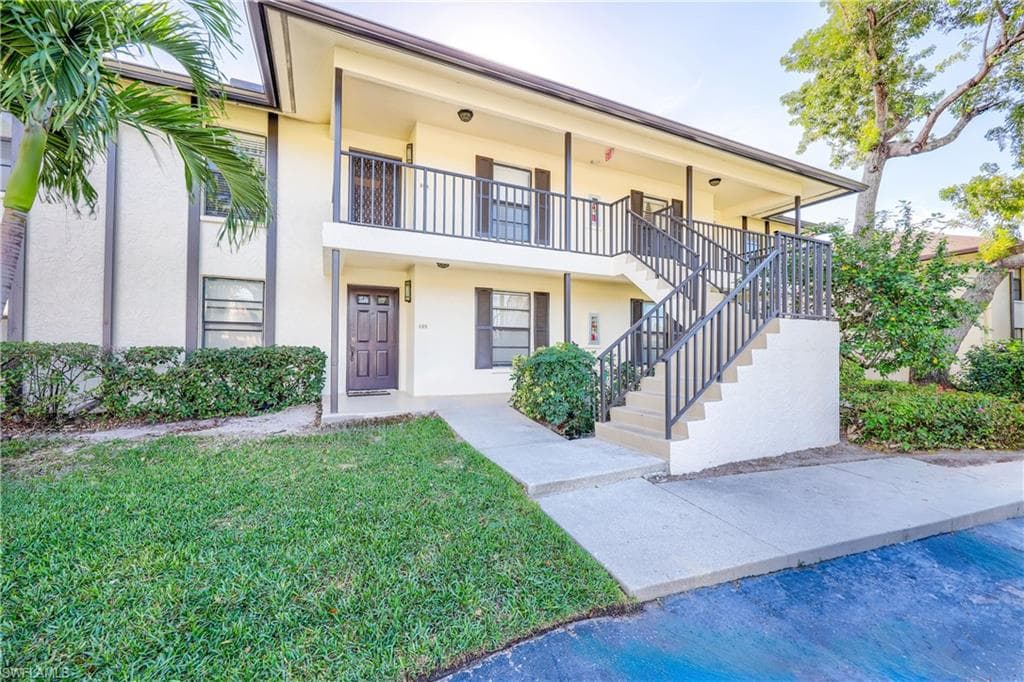 500 Misty Pines CIR 206 NAPLES, FL 34105