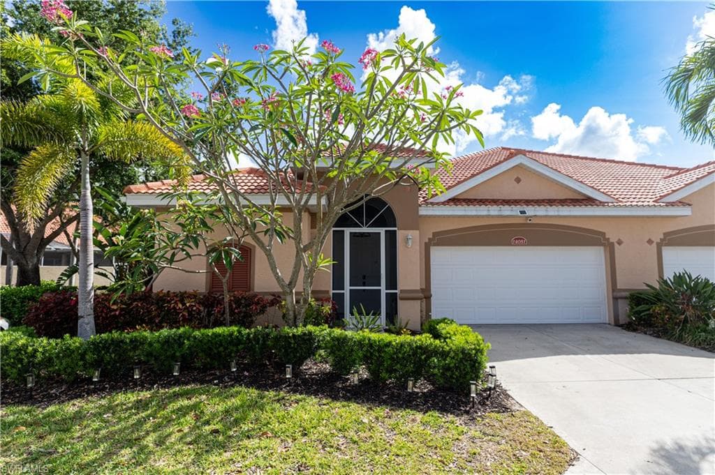 14081 Bently CIR FORT MYERS, FL 33912