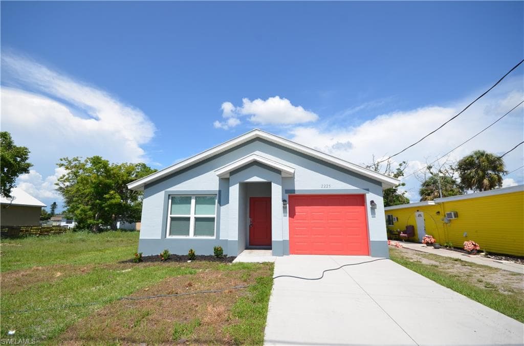 2225 Carver AVE FORT MYERS, FL 33916