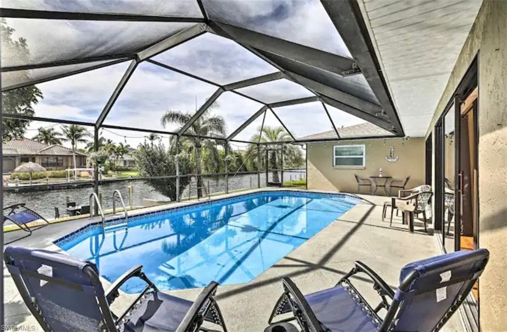 2806 SW 38th TER CAPE CORAL, FL 33914