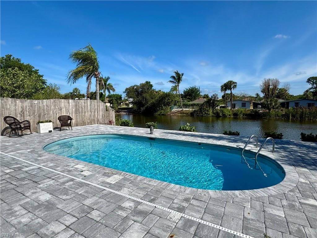829 107th AVE N Unit 1 NAPLES, FL 34108