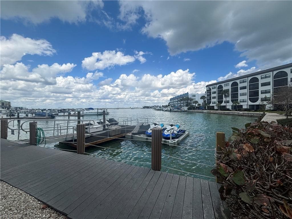 1003 Anglers CV K406 MARCO ISLAND, FL 34145