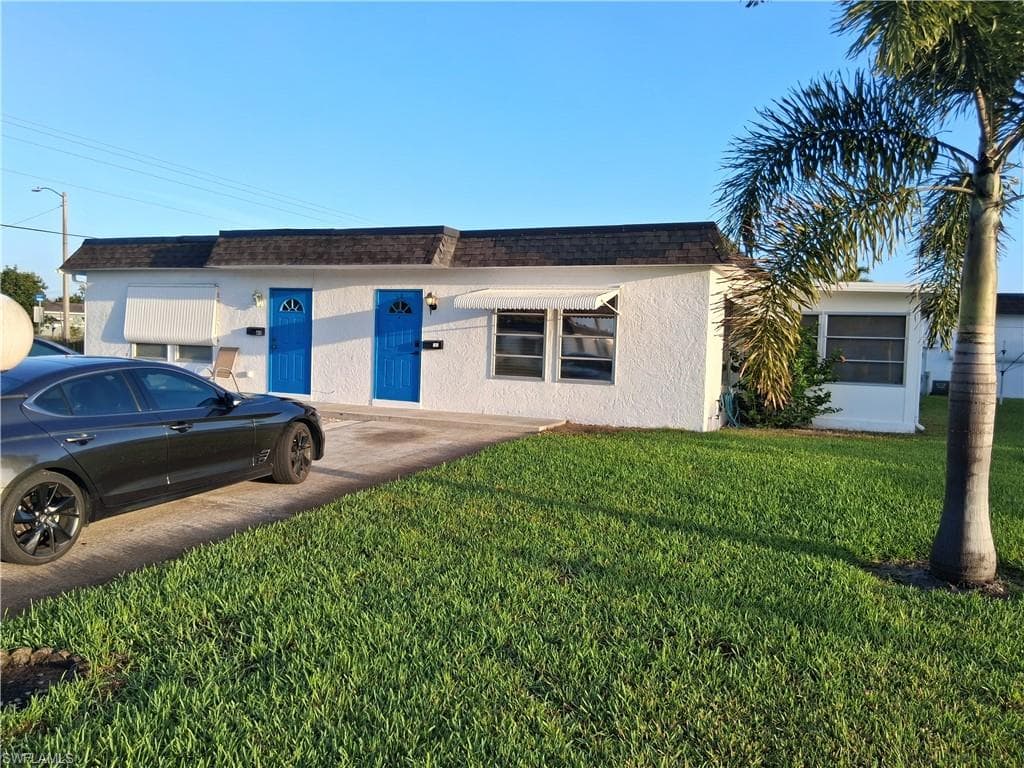 58 Tangerine CT LEHIGH ACRES, FL 33936