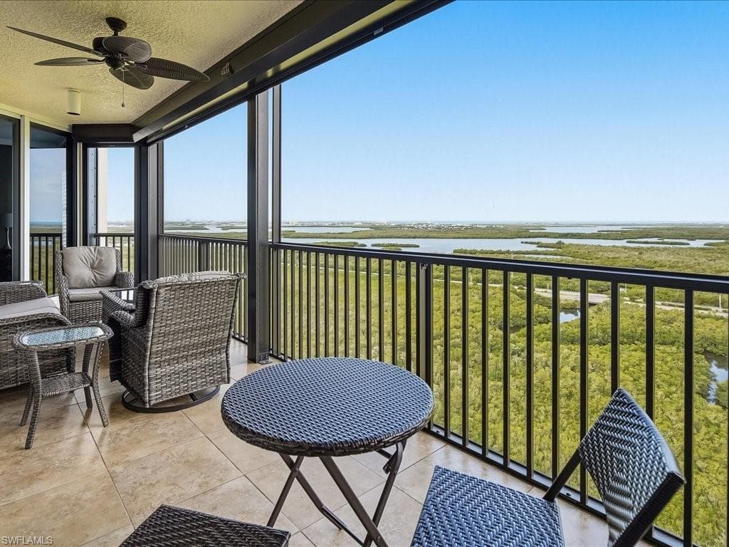 1065 Borghese LN 2005 NAPLES, FL 34114