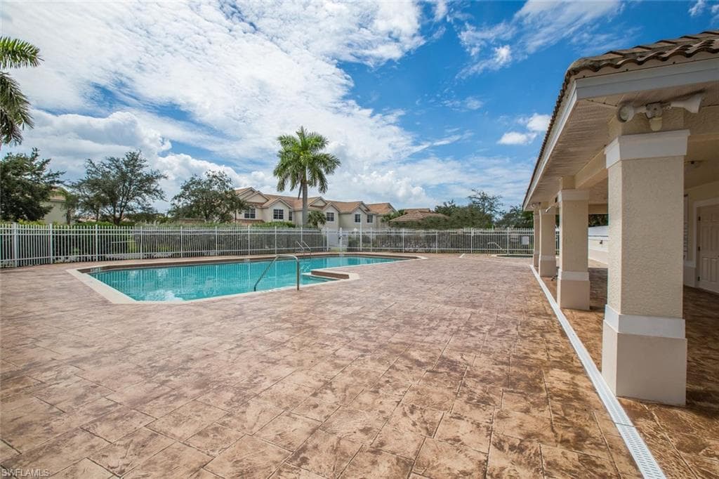 836 Hampton CIR 171 NAPLES, FL 34105