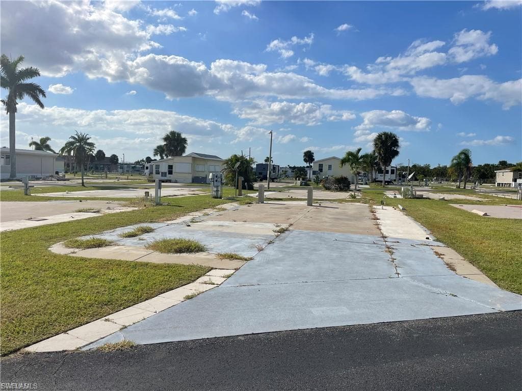 19681 Summerlin #527 RD FORT MYERS, FL 33908
