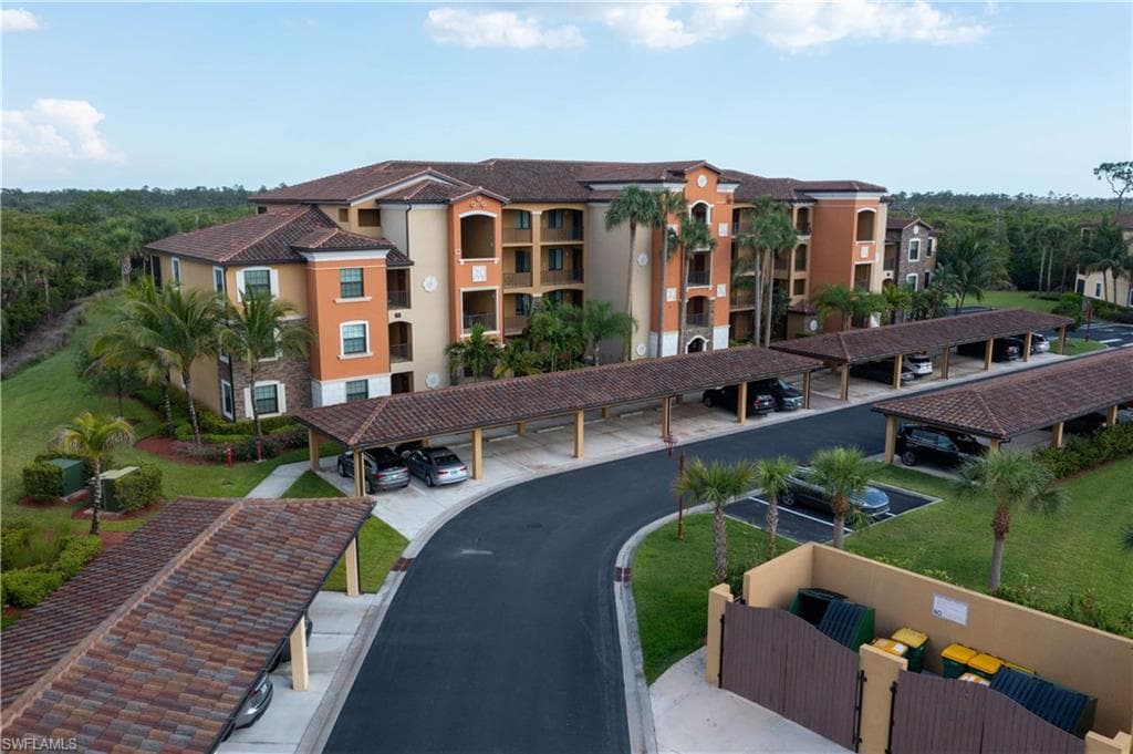 9830 Giaveno CIR 1615 NAPLES, FL 34113