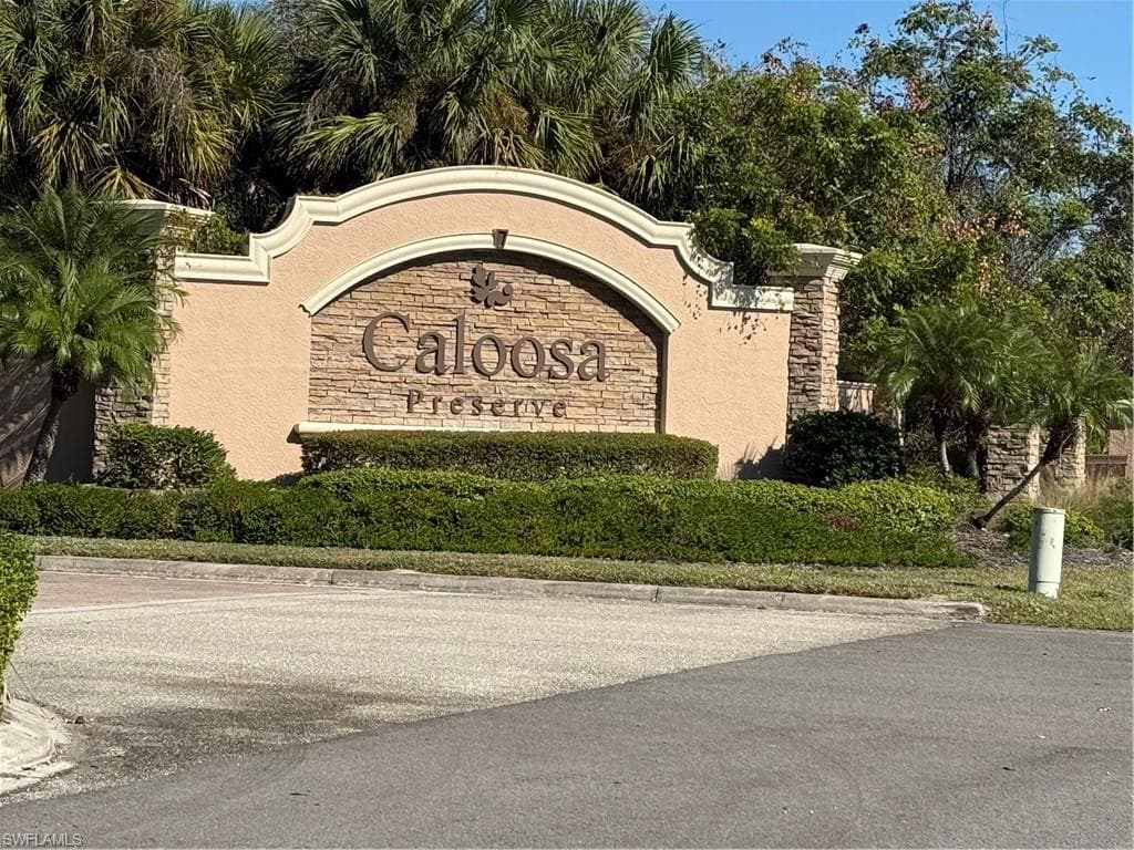 23014 Crookedwood LOOP ALVA, FL 33920
