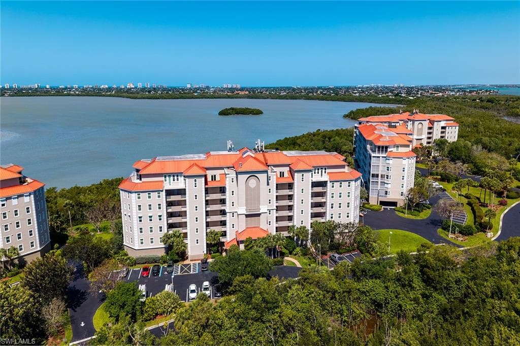 269 Vintage Bay DR C11 MARCO ISLAND, FL 34145