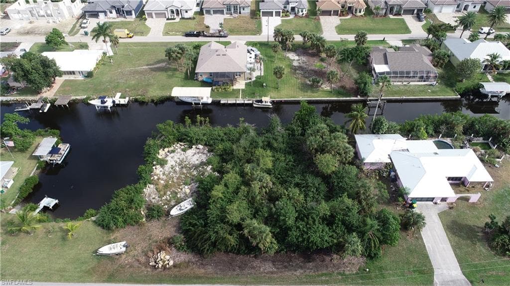 4114 PALM DR PUNTA GORDA, FL 33950