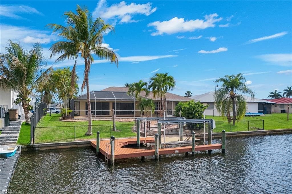 2513 Everest PKWY CAPE CORAL, FL 33904