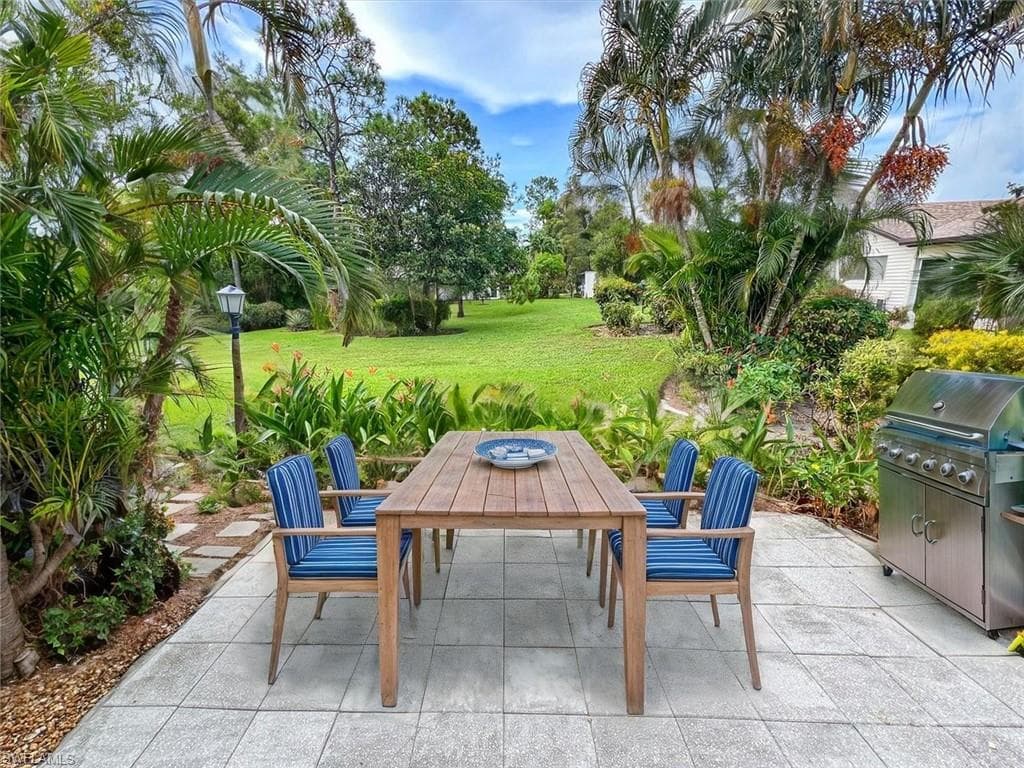 1025 Pine Isle LN 1025 NAPLES, FL 34112