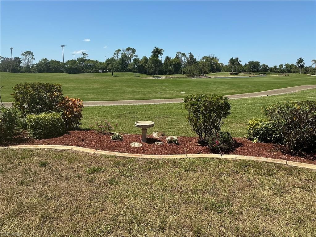 5805 Trailwinds DR 314 FORT MYERS, FL 33907