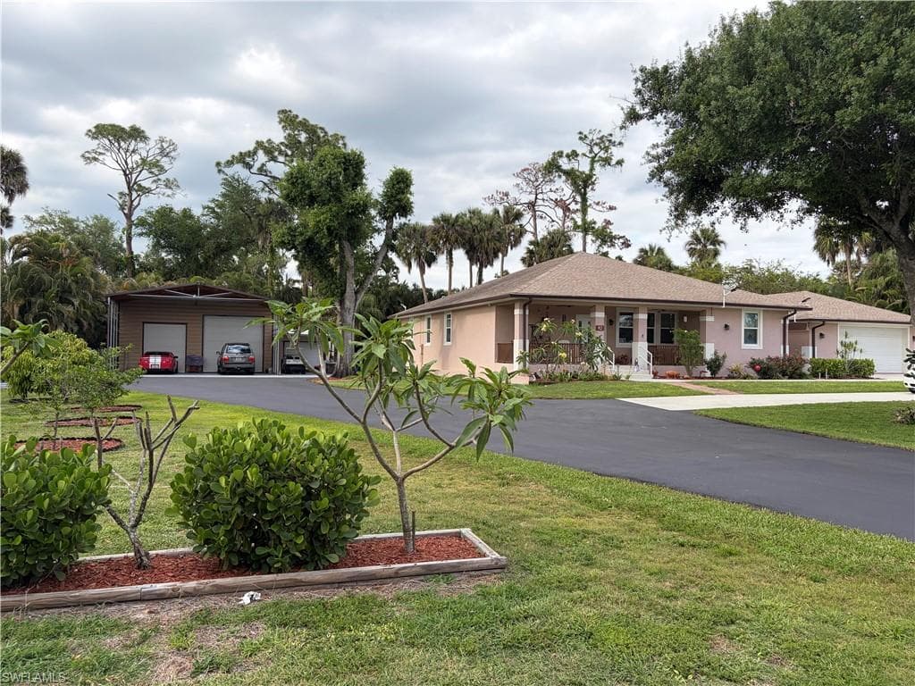 92 Evergreen RD NORTH FORT MYERS, FL 33903