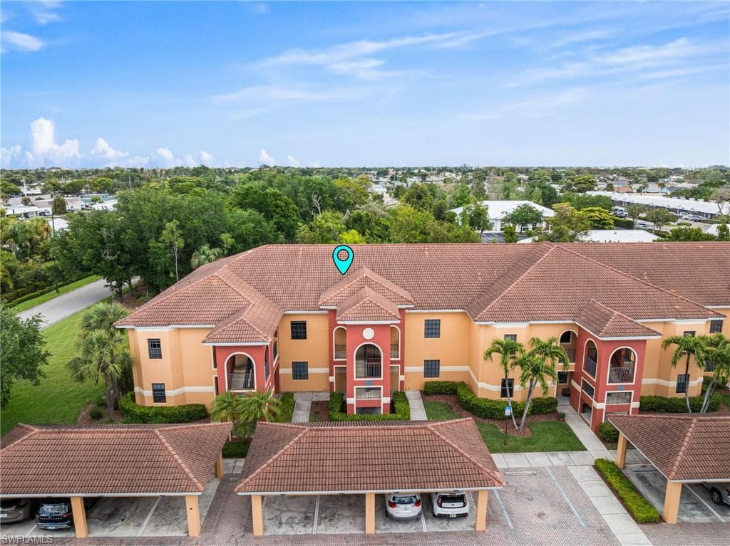 13651 Julias WAY 1422 FORT MYERS, FL 33919