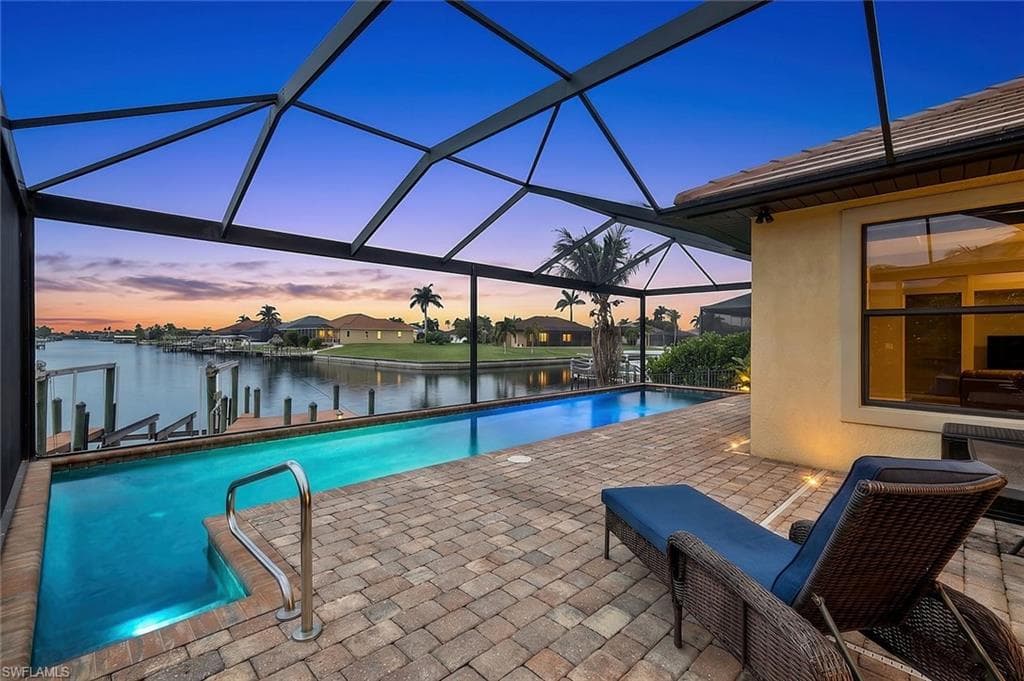 2724 Gleason PKWY CAPE CORAL, FL 33914