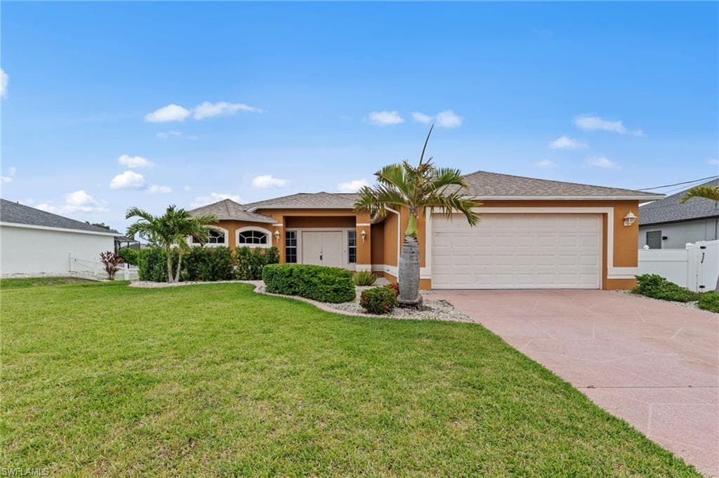 525 NE 6th AVE CAPE CORAL, FL 33909