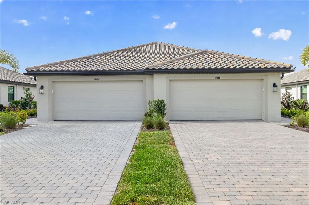 19488 Hinkley DR ESTERO, FL 33928