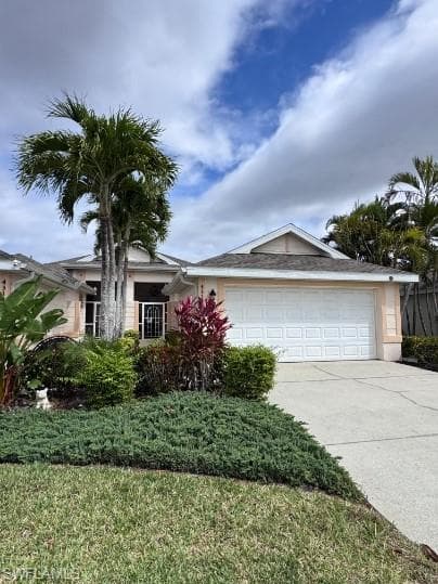 4317 Avian AVE FORT MYERS, FL 33916